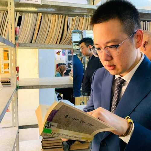 A high-level Chinese delegation visits the College of Languages at the University of Baghdad in preparation for the opening of the Chinese Language Department (5)