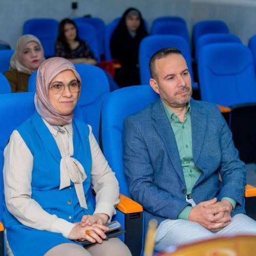 College of Languages Discusses Master's Thesis on Lexical and Contextual Meanings of Doubling and Hollow Verbs (2)