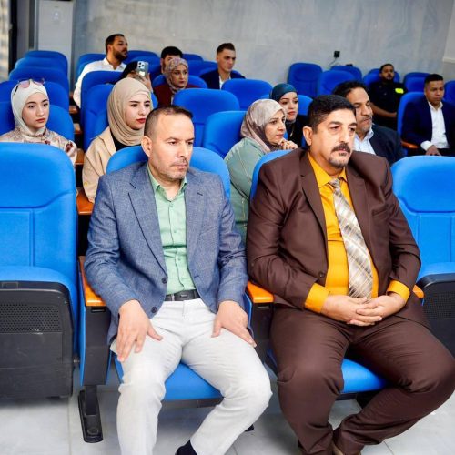 College of Languages Discusses Master's Thesis on Lexical and Contextual Meanings of Doubling and Hollow Verbs (3)