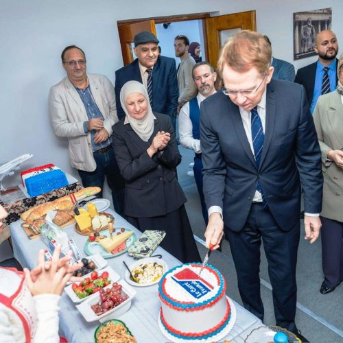 College of Languages Welcomes the French Ambassador to Discuss Prospects for Academic and Cultural Cooperation (6) College of Languages Welcomes the French Ambassador to Discuss Prospects for Academic and Cultural Cooperation (6)